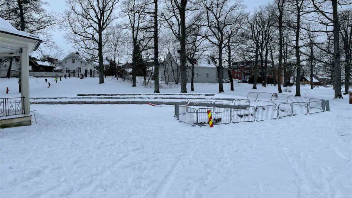 Lystlunden Park – Urban Utebane (2022) — Lystlunden Park 2022 – Kunstisbane i Horten